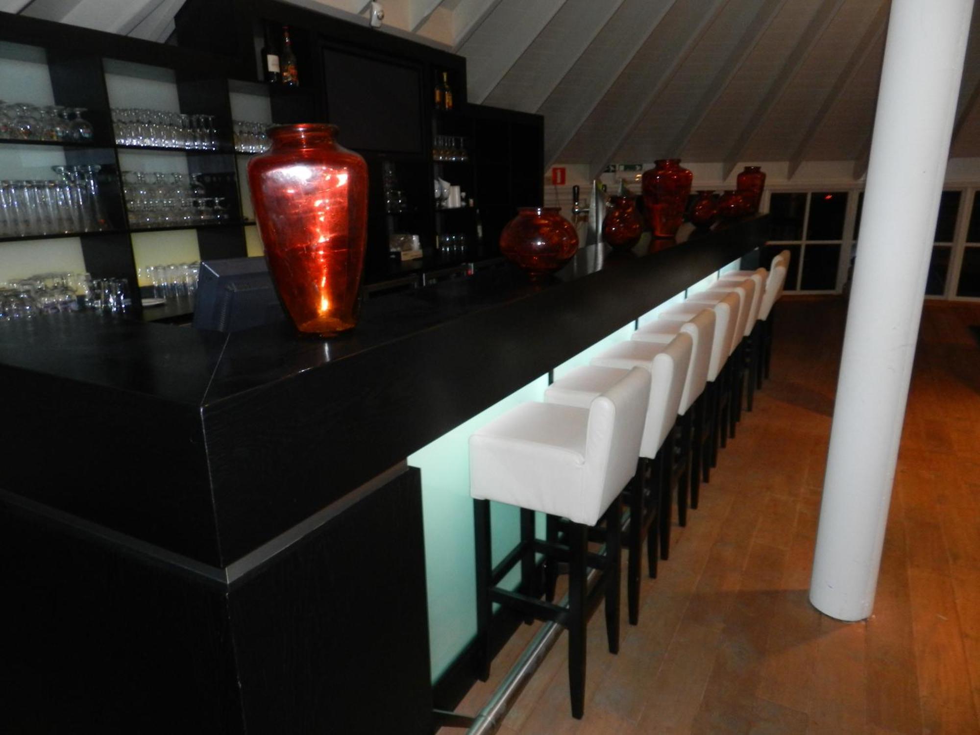 Van Der Valk Hotel Drongen Екстериор снимка